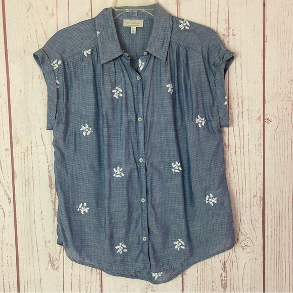Lucky Brand Tops - Lucky Brand S Small Blue Embroidered Button Blouse Short Sleeve Collared Viscose